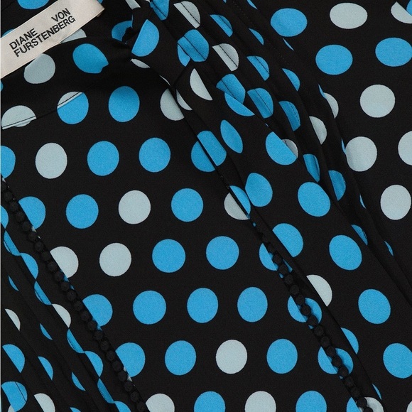 Diane Von Furstenberg blue polka dot Maeve tie neck blouse - Medium NWOT - Picture 7 of 10